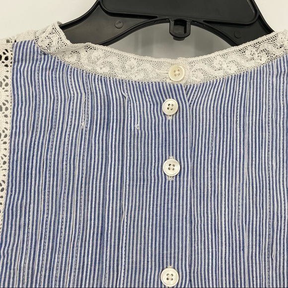 Lini NWT Bloomingdale's Alice Lace Inset Pin Striped Back Button Blouse Blue New - Picture 5 of 10